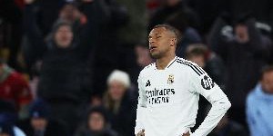 队报：姆巴佩食用受污染禽肉减重6公斤 起初以为是中暑或者阑尾炎