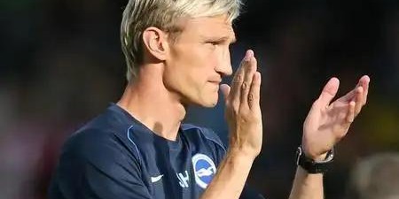 开云体育移动版-海皮亚担心“若塔事件”的影响周期过长，滕哈赫忘记“英超理念”